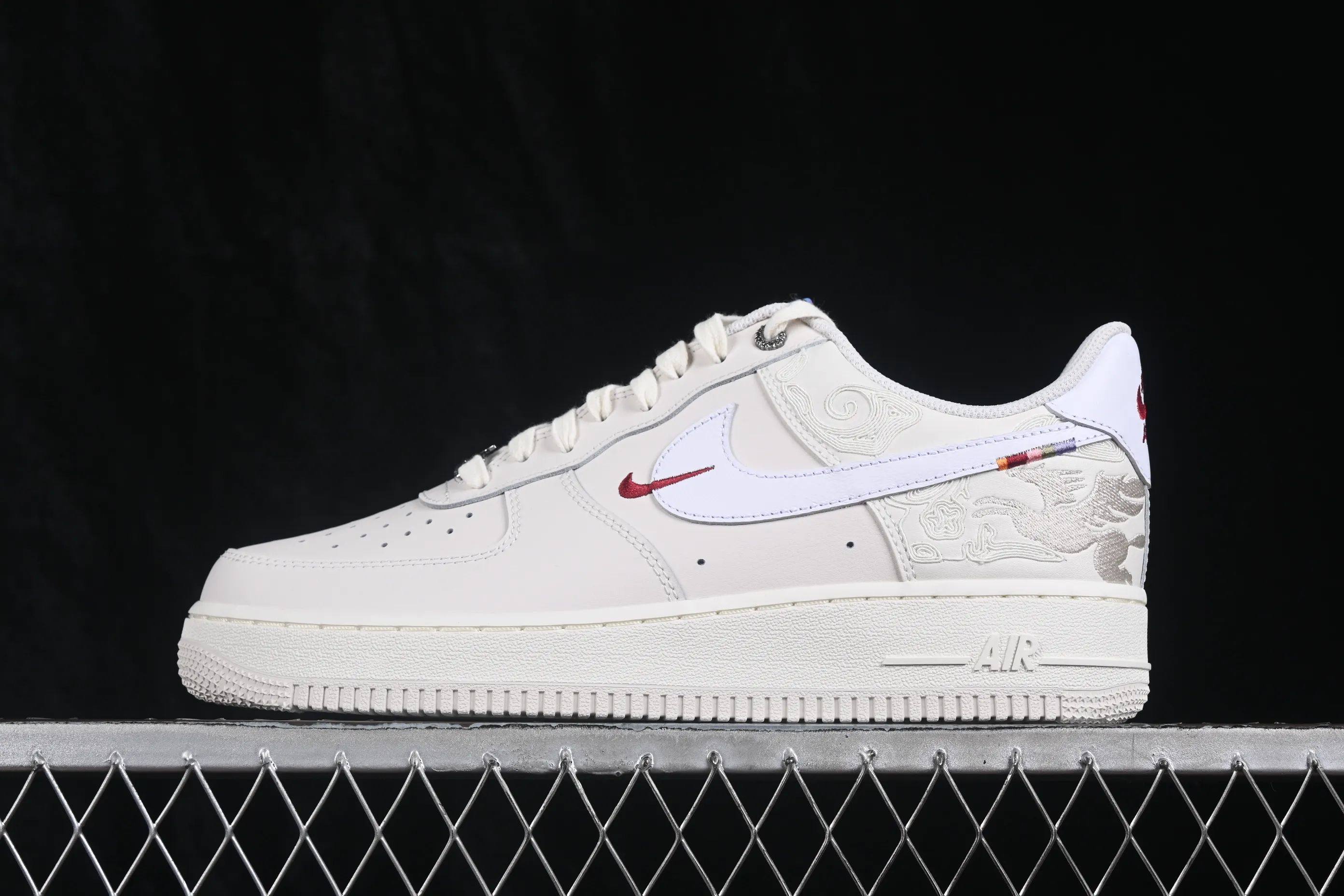 All categories Nk Air Force 1 Air Force series Nk Air Force 1 Low Air Force low-top GX foreign trade version Nike Air Force 1'07 Low Year of the Horse limited edition Air Force 1 low-top casual sneakers IQ1119-011